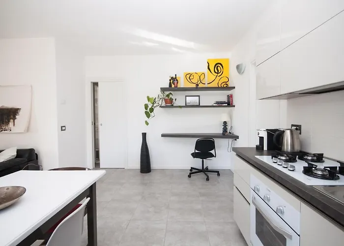 Via Volta Lenno By Lovecomo